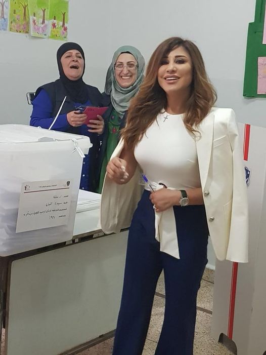 أصغر منها وتزوج مرتين.. 8 معلومات عن عمر الدهماني زوج نجوى كرم