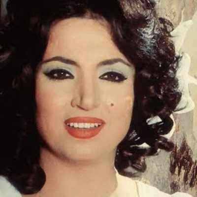 أصبحت عجوز بدينة وفقدت جمالها.. إطلالة مفـ,,ـزعة للفنانة سميرة توفيق بعمر الـ 88 عام..